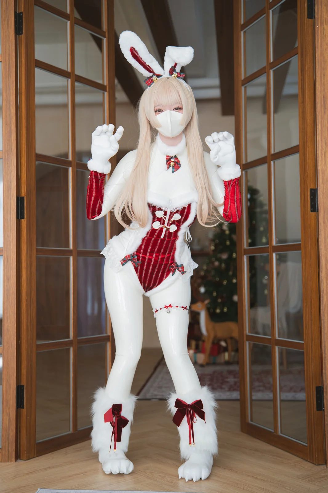 Sumire - Christmas Bunny Marie Rose [38P-449MB]