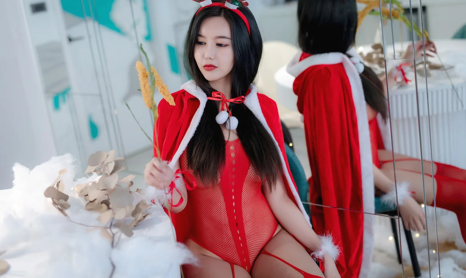木木森 - 圣诞派对 [224P-262MB]