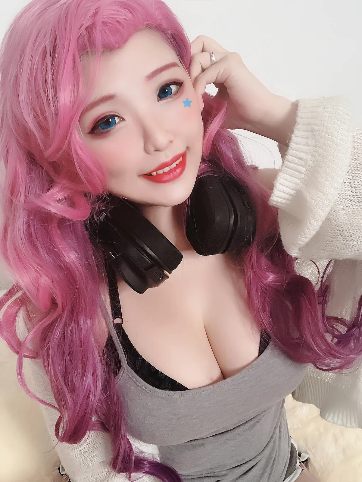 Hana Bunny - Seraphine [9P-43MB]