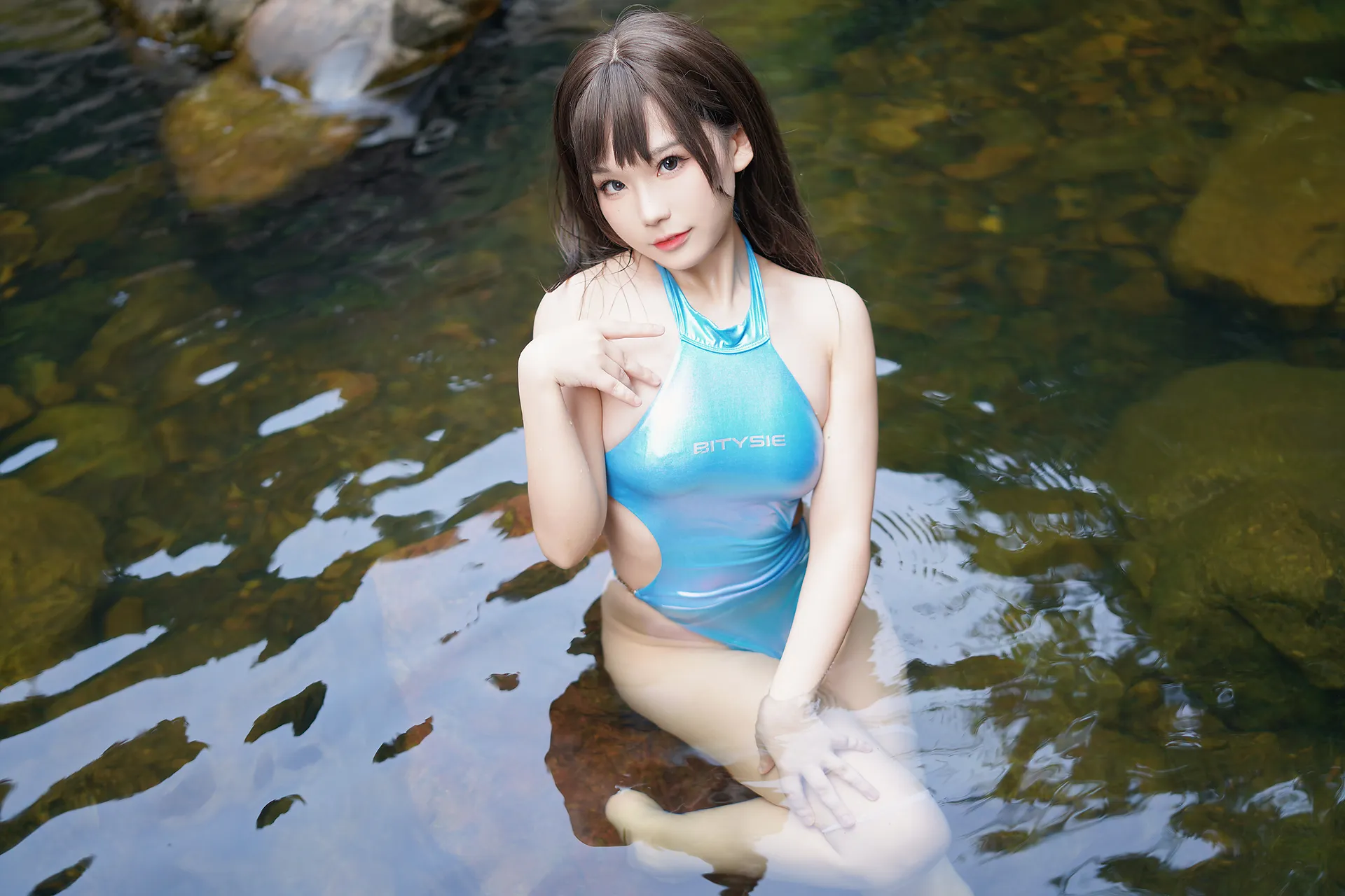 七七娜娜子 - 竞泳 [40P3V-327MB]