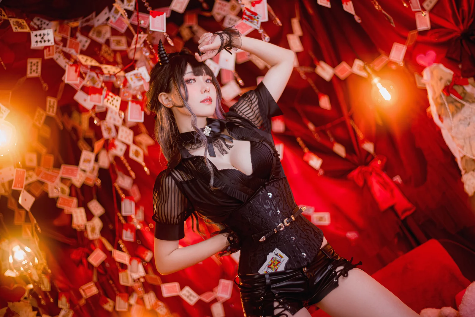 ElyEE子 - Devil Croupier [31P1V-147MB]