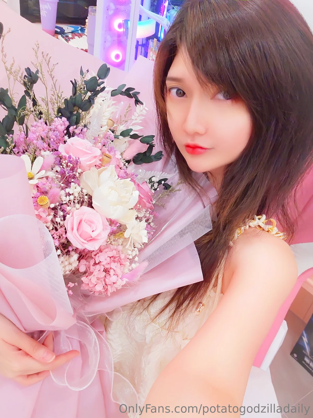 Potato Godzilla - Birthday (Onlyfans Nude Jul 2024) [11P-25MB]