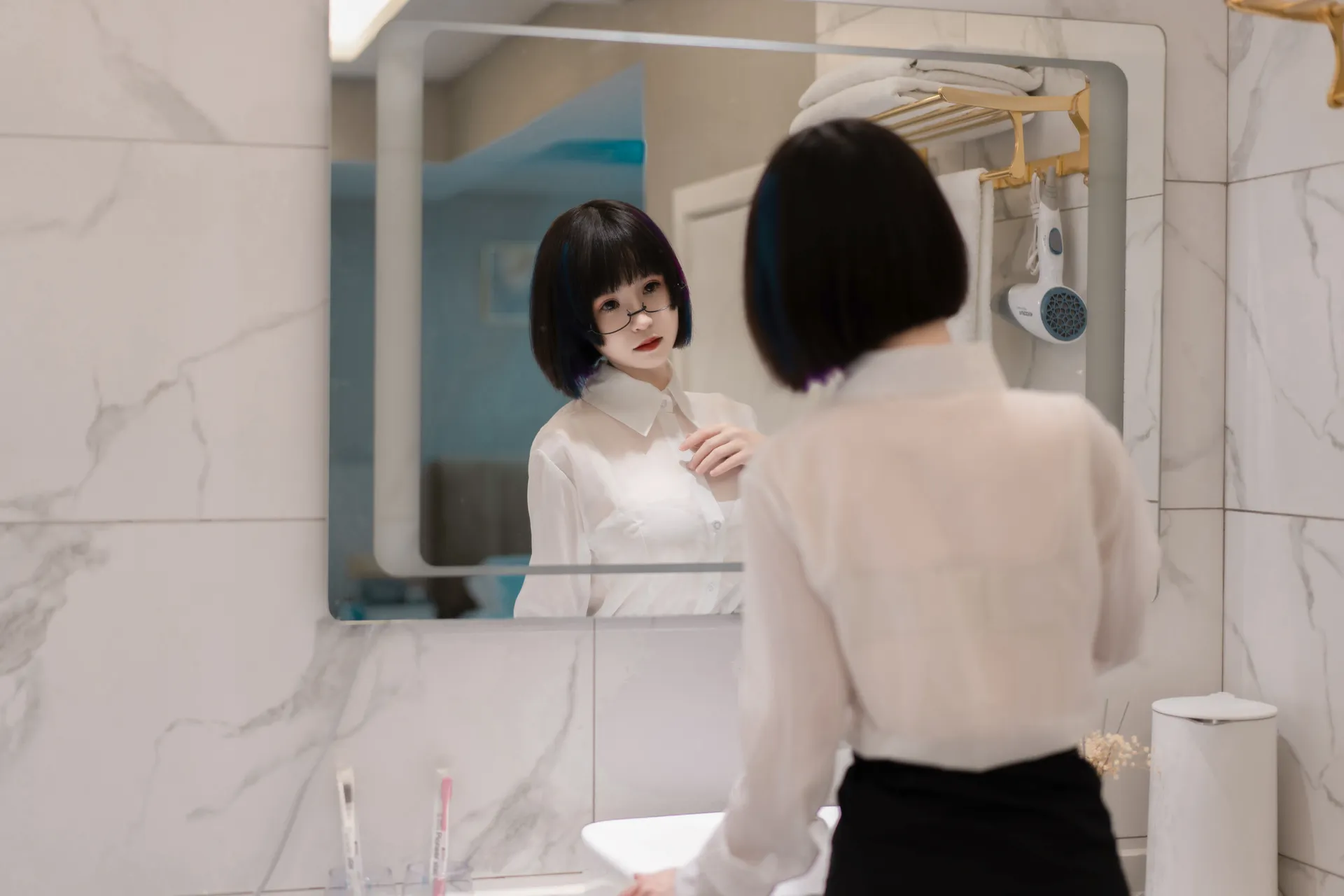 晕崽 - 迷情小秘 [62P-423MB]
