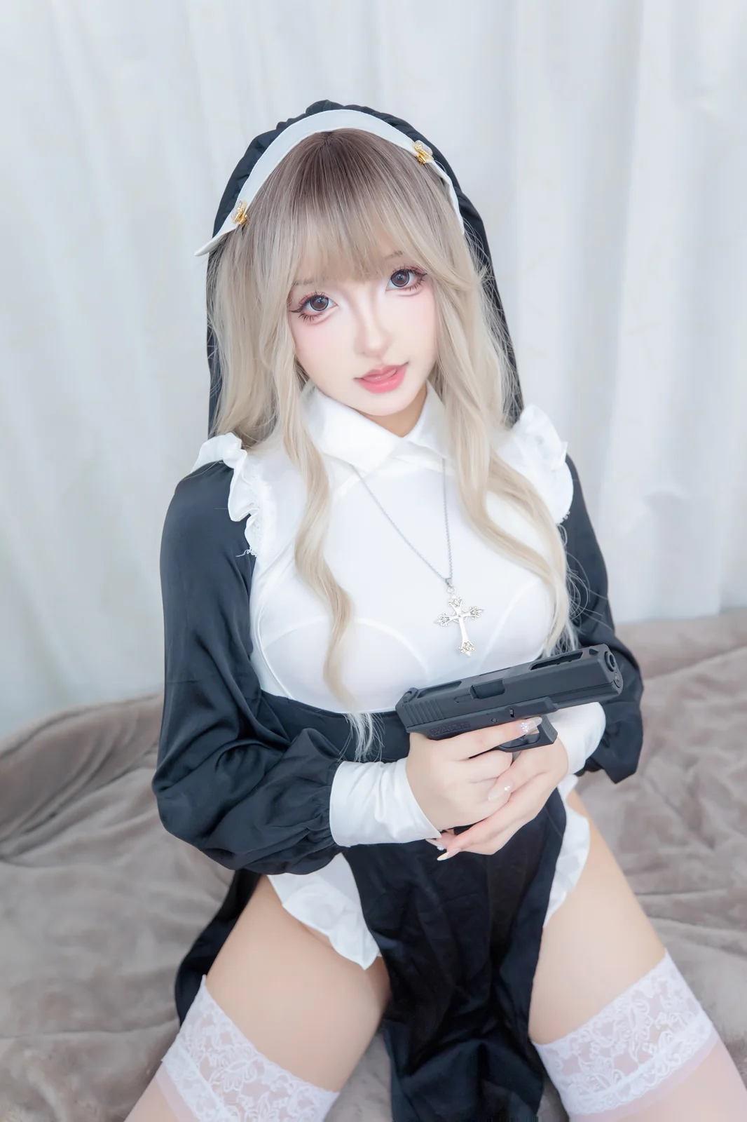 神楽坂真冬 - 战斗修女 75P2V [76P2V-313MB]