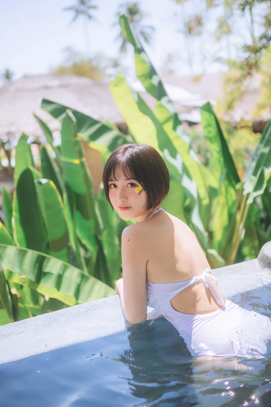 念雪ww - 白色泳衣 [30P-346MB]
