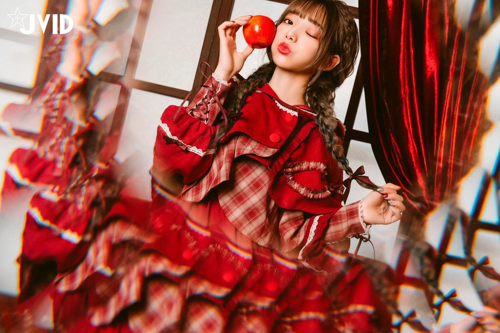 楚楚 - 奇妙冒險 [121P-154MB]