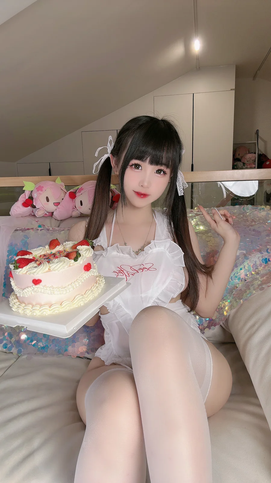 miko酱 - 23年06月订阅 211P [213P-445MB]