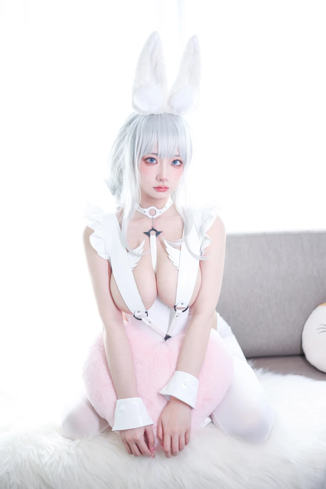 wendydydydy_酱油 – 恶毒-懒懒的白兔 [19P-72MB]