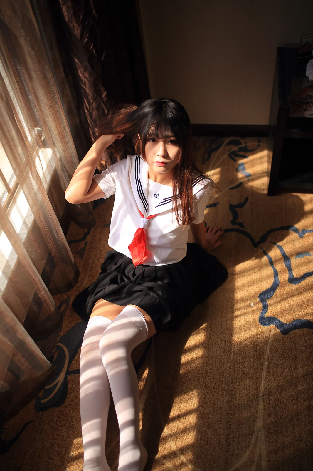 猫九酱 - JK水手服 526P [526P-1.01GB]