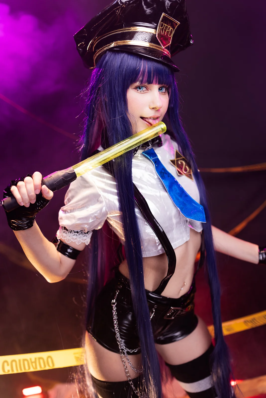 Jean WanWan - Stocking Anarchy Officer [32P-68MB]