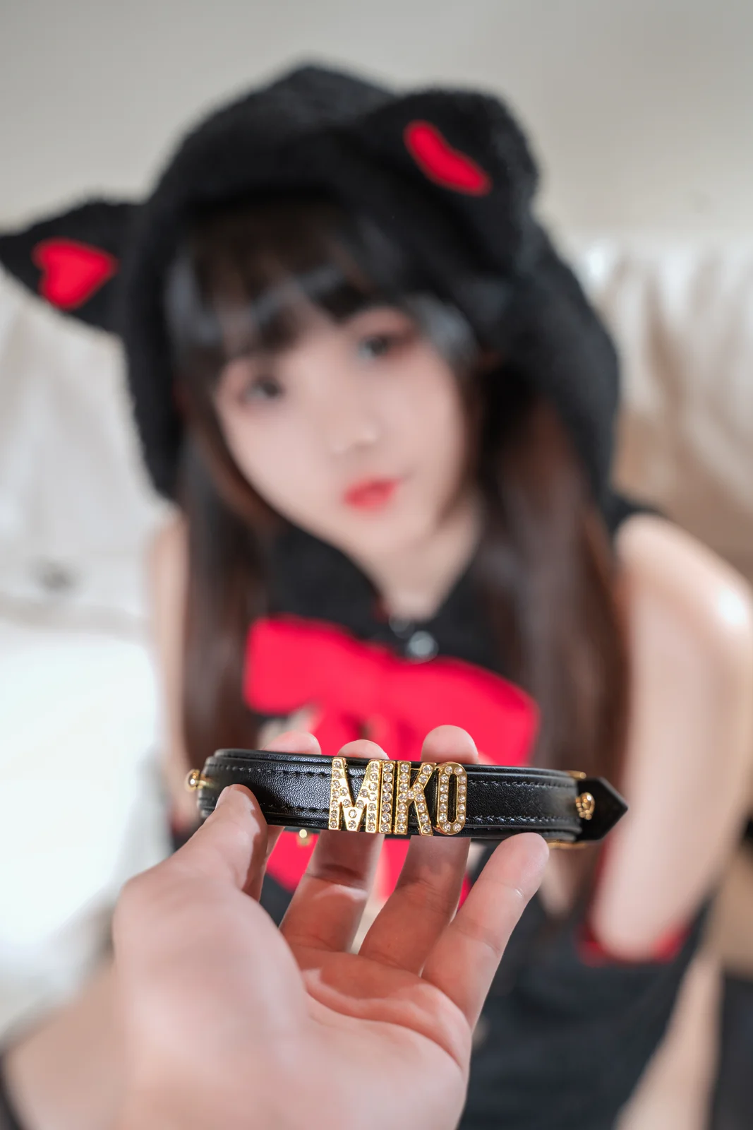 miko酱 - 礼物猫猫 [42P-489MB]