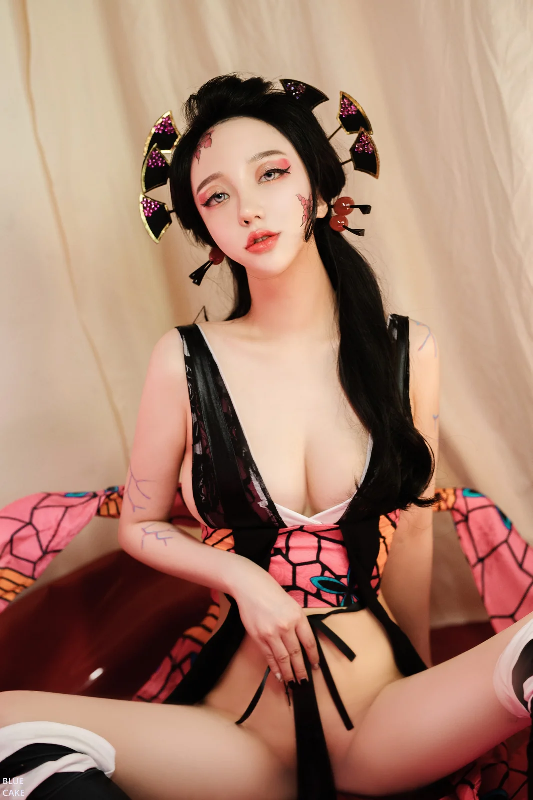BLUECAKE - YeEun - Red Oni [108P-725MB]