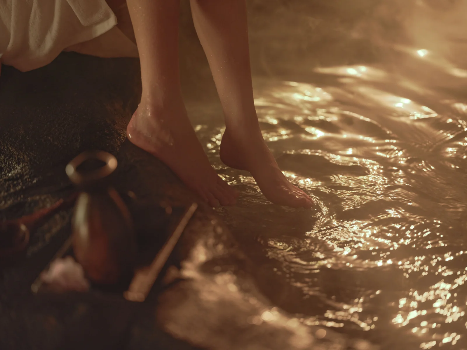 河豚抚子 – 温泉 [14P-153MB]