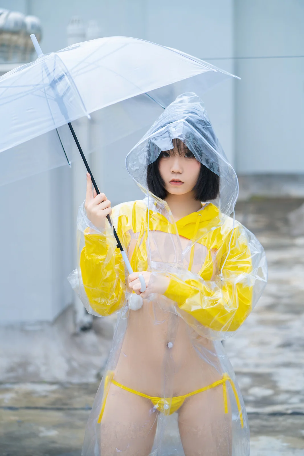 一只小栗奈 - 天台雨衣 169P1V [169P1V-752MB]