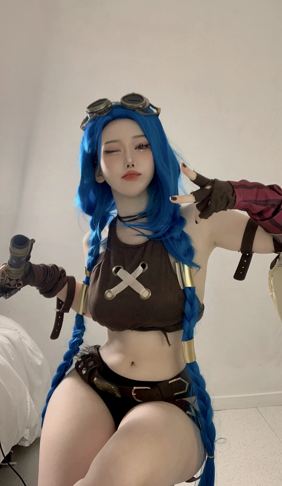 Evawish - Jinx Arcane [6P-49MB]