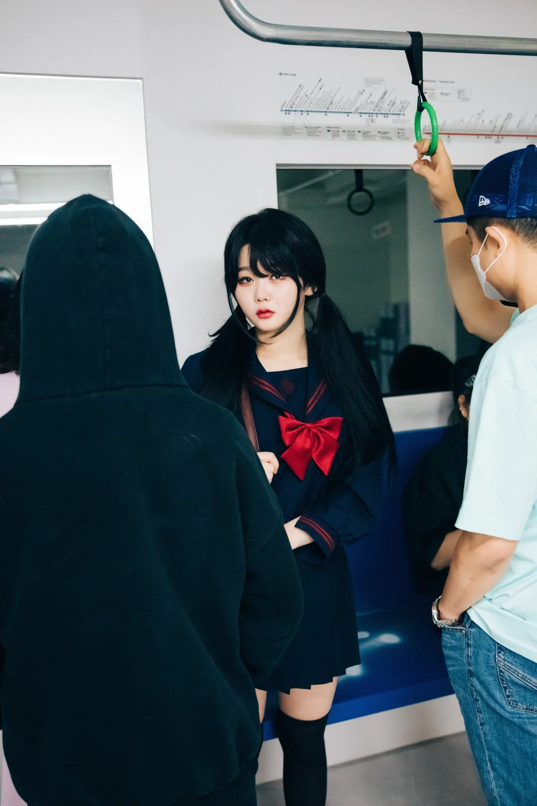 Loozy - Zia - Subway + Full.Ver [102P7V-1.34GB]