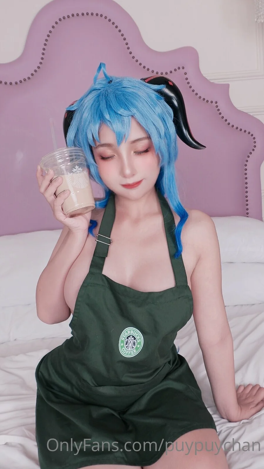 PuyPuy Chan - Ganyu Starbucks [15P-24MB]