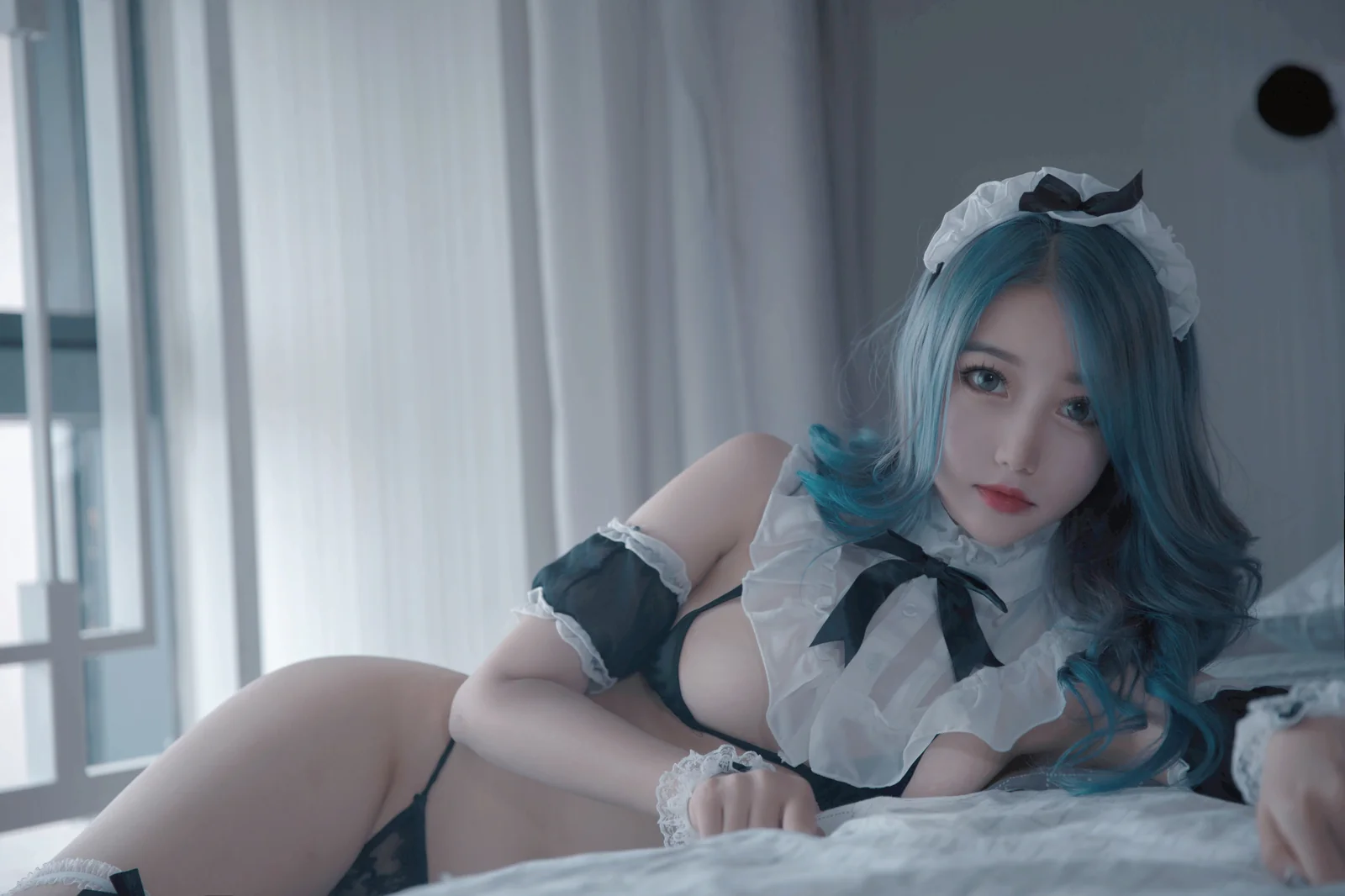 eloise软软 - 三点与黑丝 [30P-151MB]