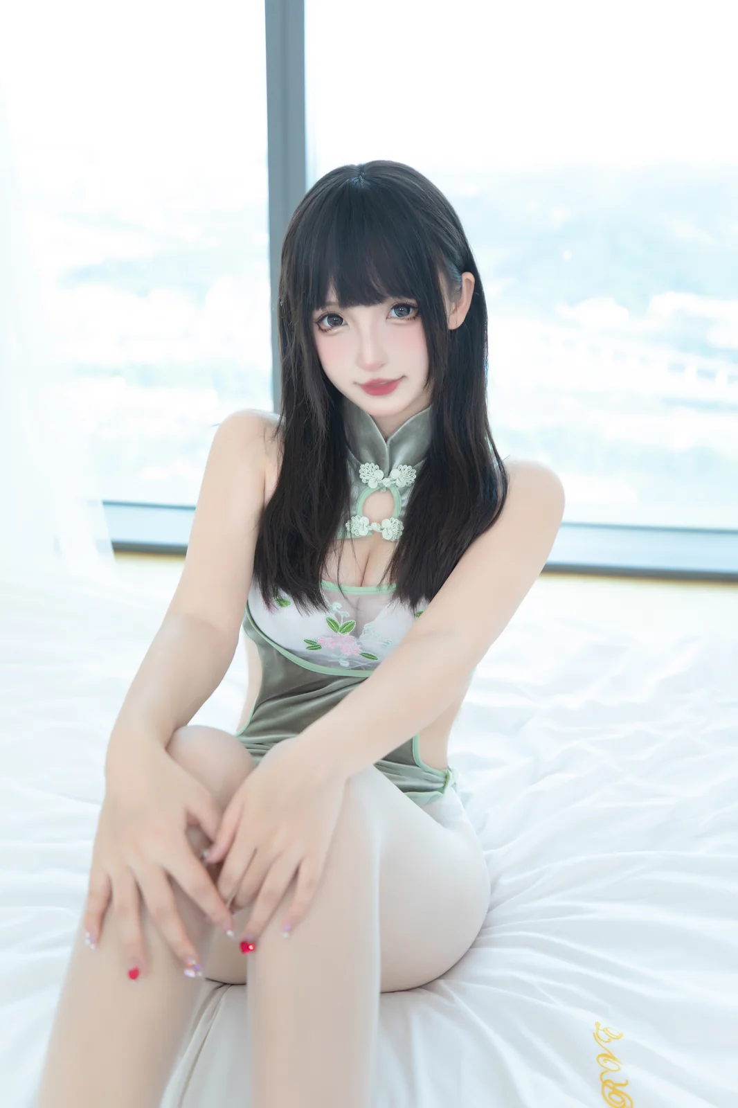 神楽坂真冬 - 青翠如梦 75P2V [75P2V-253MB]