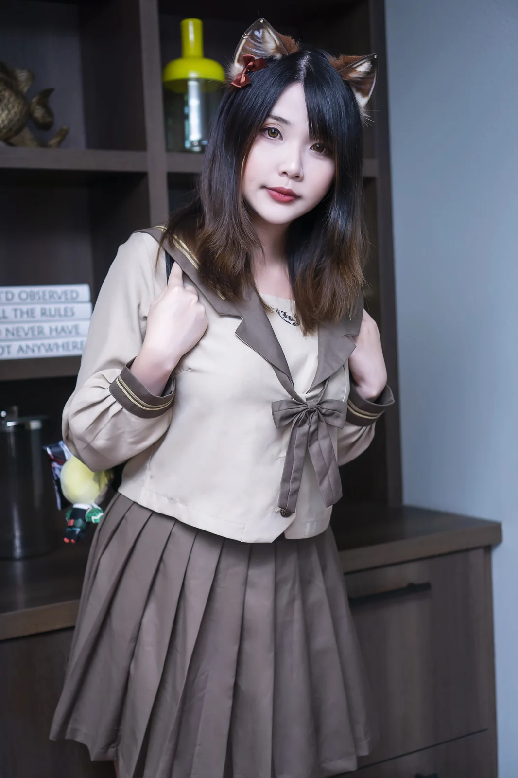 Hana Bunny - Kitty School Girl [11P-37MB]