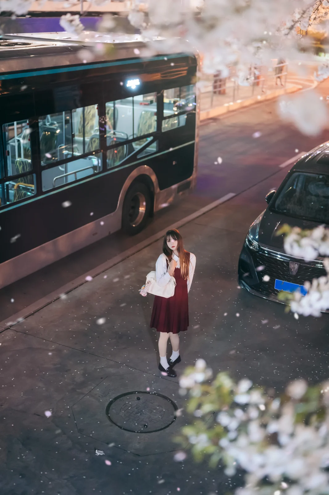 兔子Zzz不吃胡萝卜 - 邂逅樱花雨 [21P-444MB]