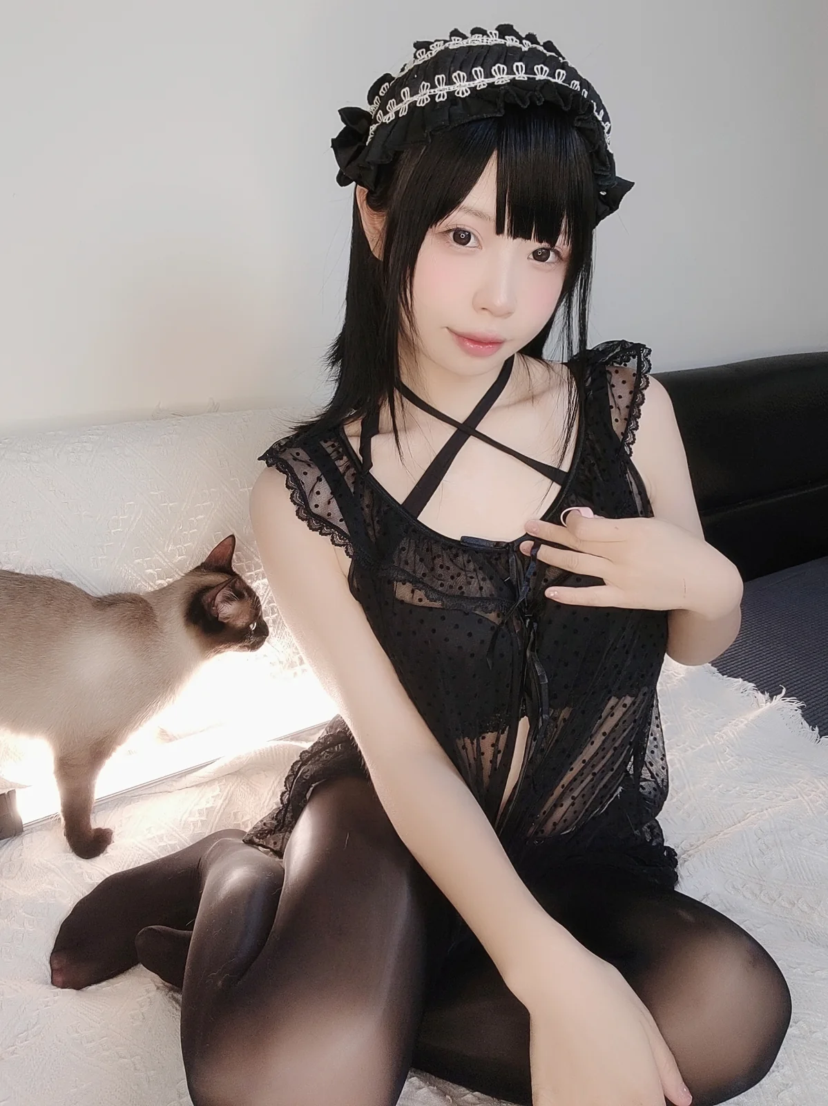 十万珍吱伏特 - 黑兔 60P [60P-137MB]