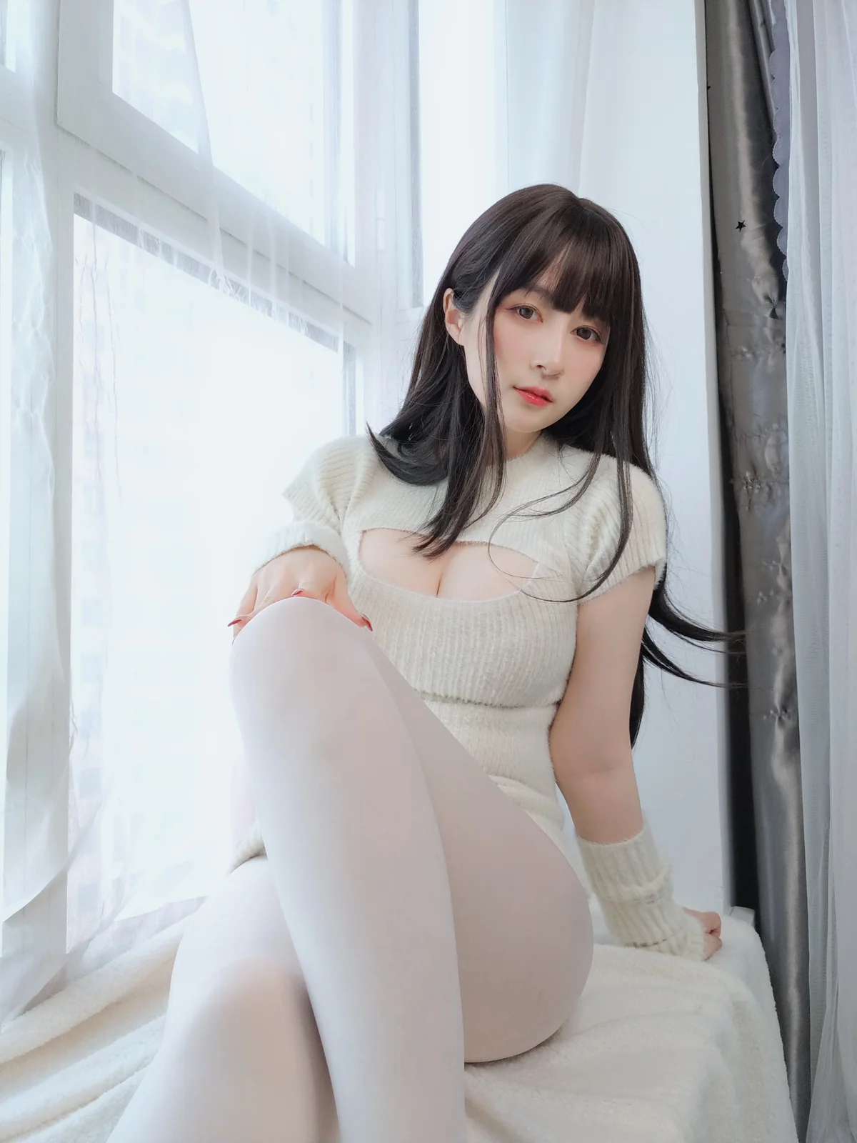白银81 - 22.07 会员部分合集 (2期) [176P6V-624MB]