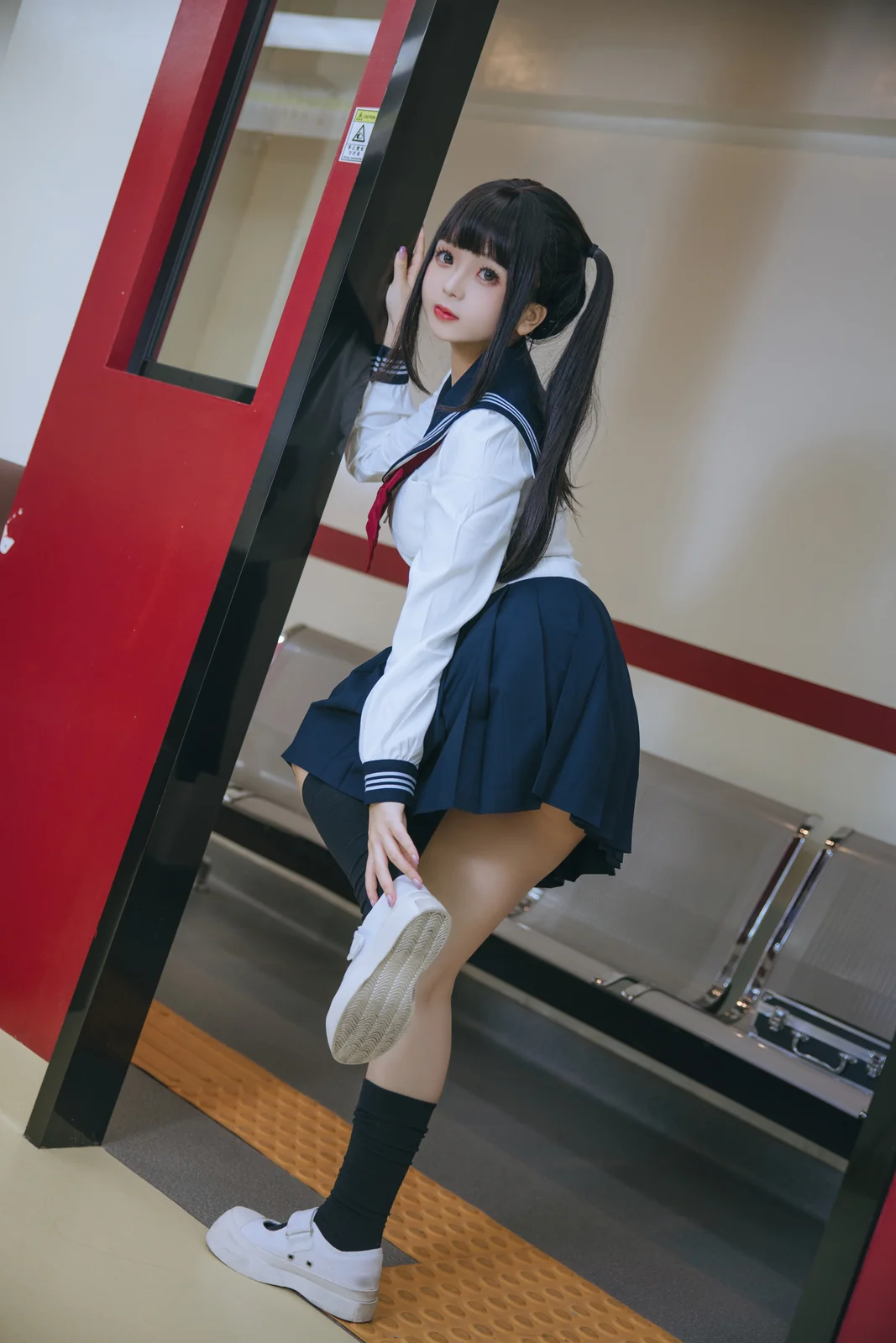日奈娇 - 列车JK 140P [140P-1.35GB]