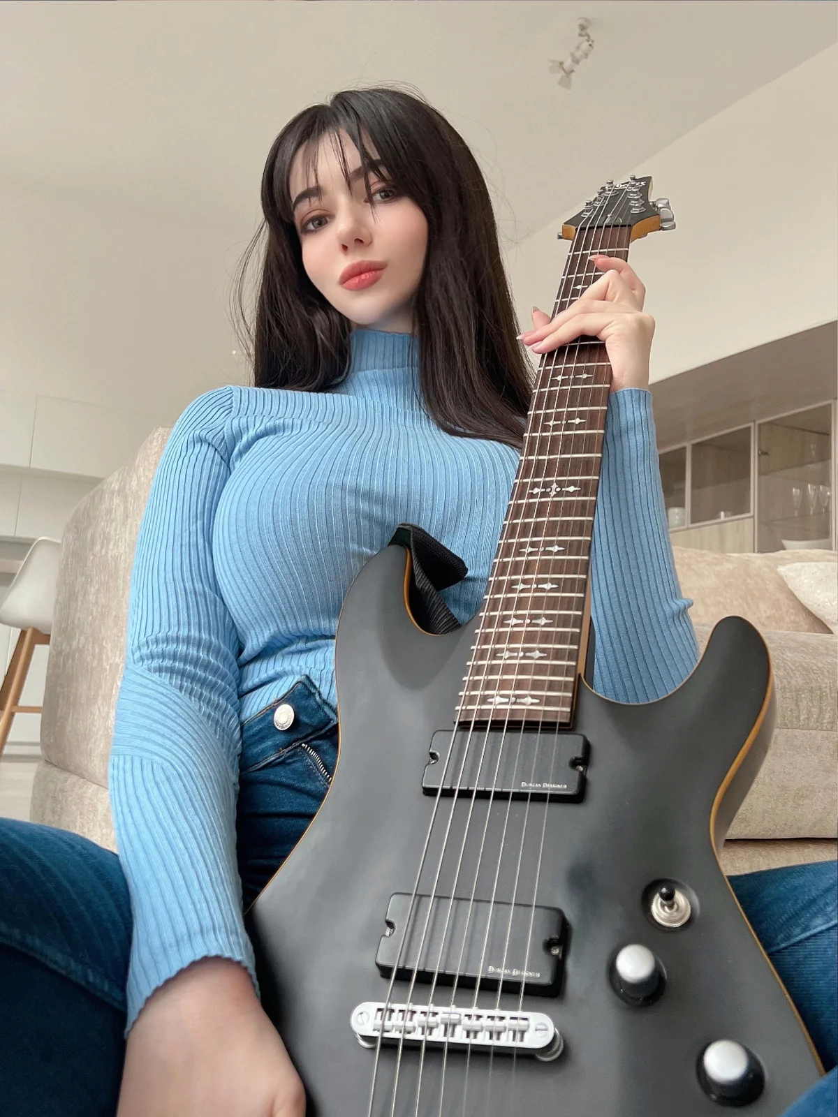 Alina Becker - Guitar Sister [40P-48MB]