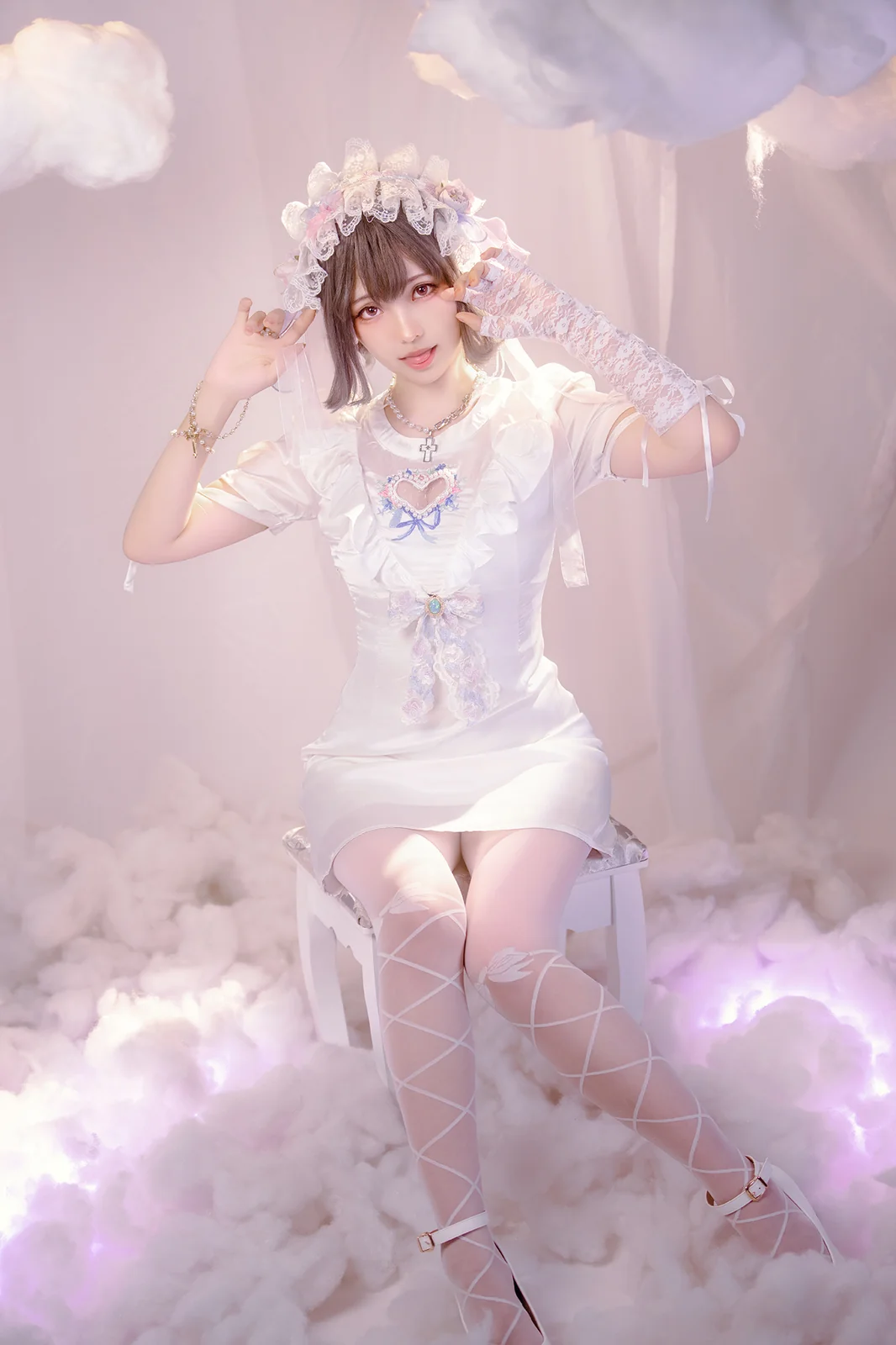 ElyEE子 - 24年10月订阅 Cloudy Dreaming雲朵夢境 25P2V [25P2V-78MB]
