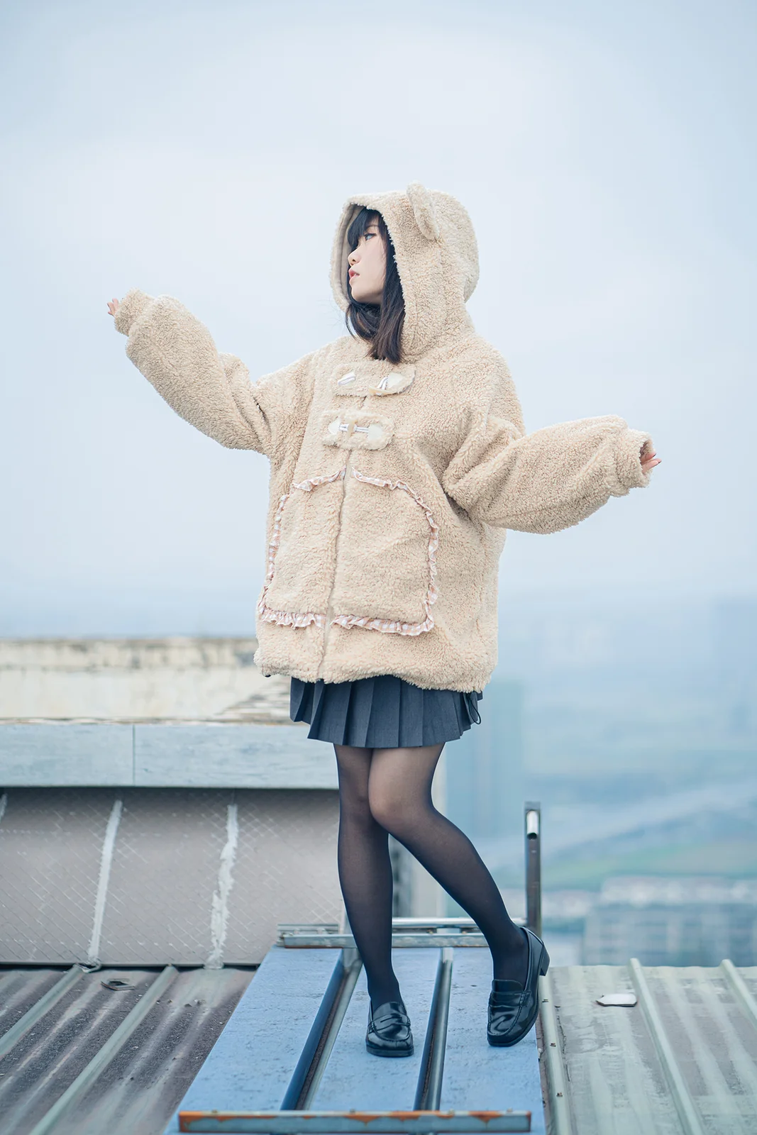 一只小栗奈 - 熊熊JK女友 212P1V [212P1V-599MB]