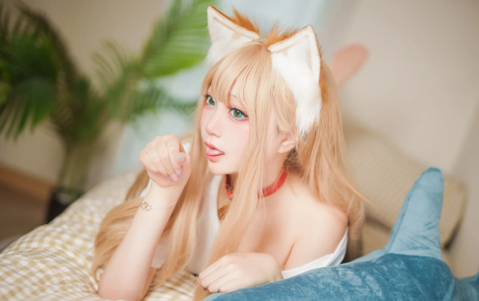 Halo_酱 - 黄豆粉 18P [18P-115MB]