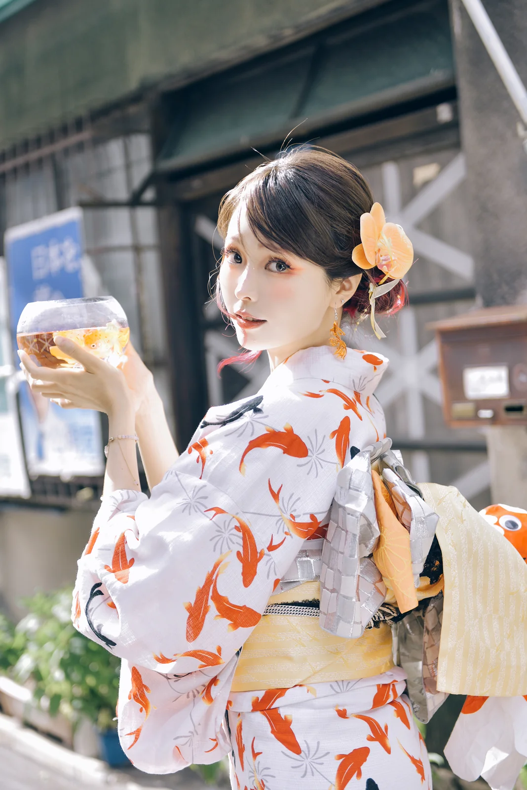 ElyEE子 - Goldfish Stroll 金魚散步 30P2V [30P2V-166MB]