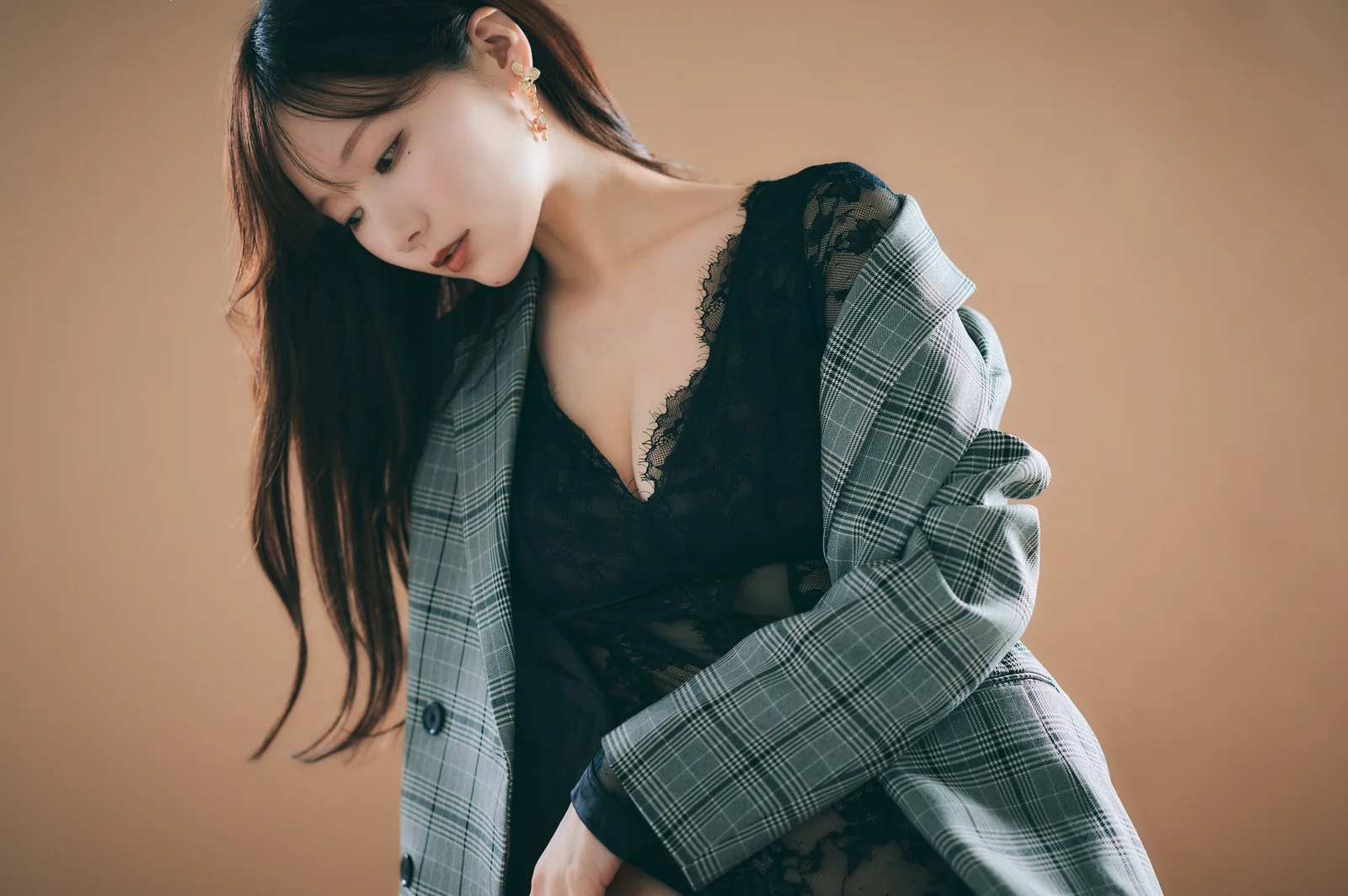 KenKen けん研 - BLACK LADY [53P-345MB]