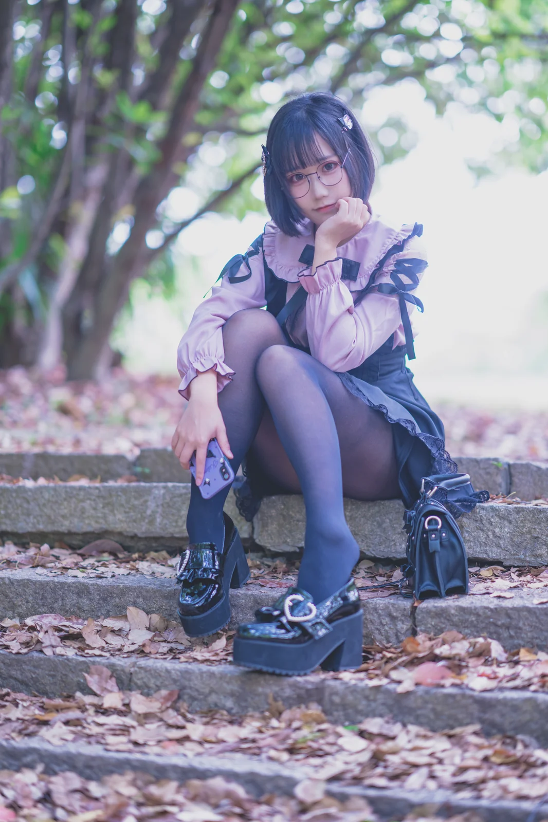 lunananya - 黑丝地雷妹 26P [26P-354MB]