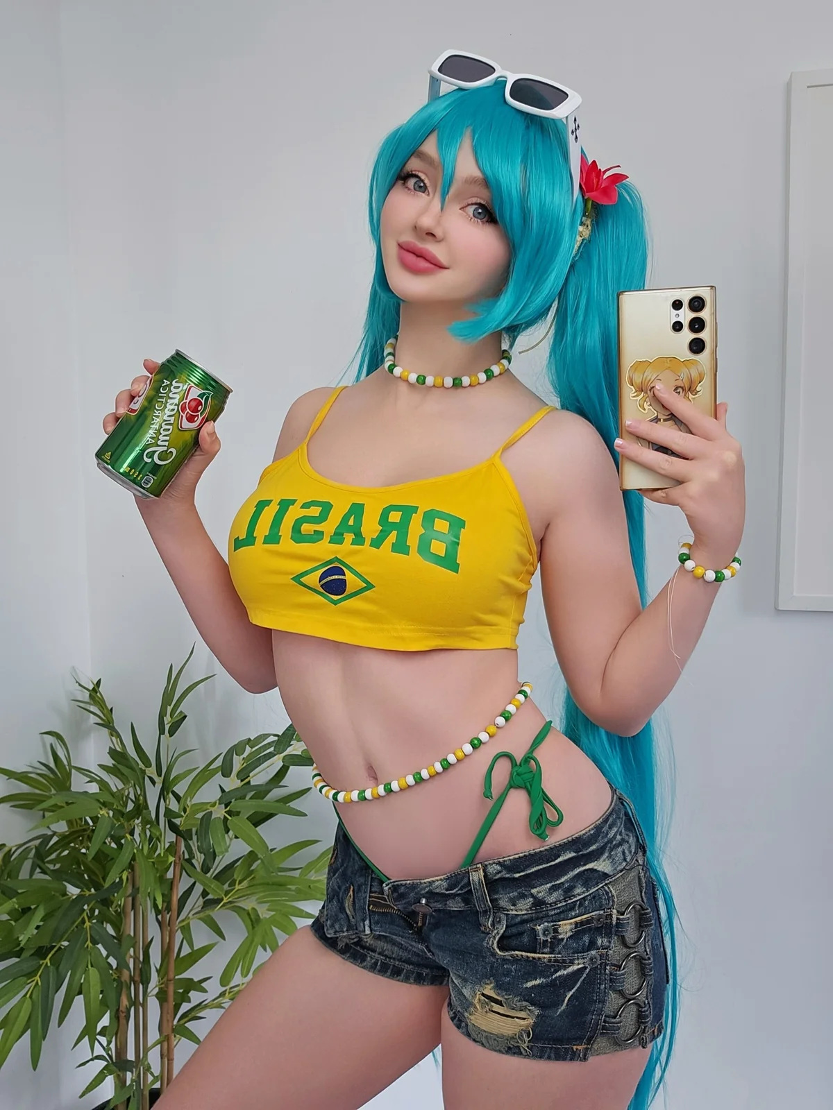 Mikomin - Brazilian Miku [33P-56MB]