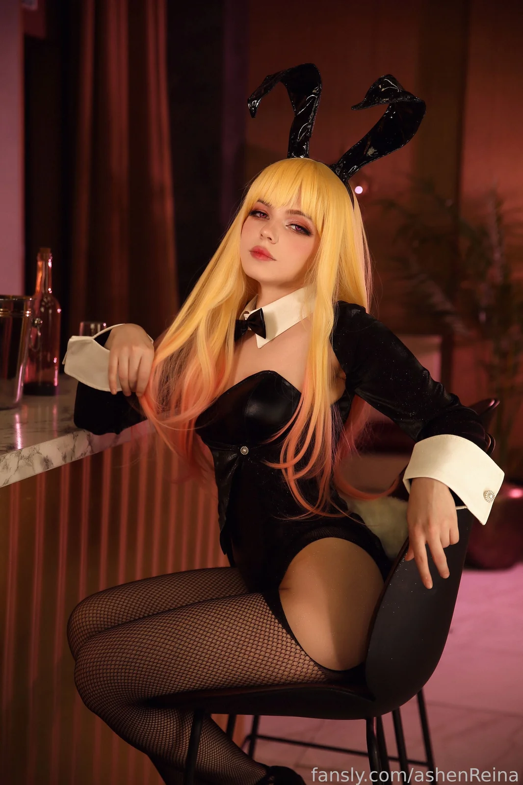 Ashen Reina - Marin Kitagawa Bunny Suit [16P-35MB]