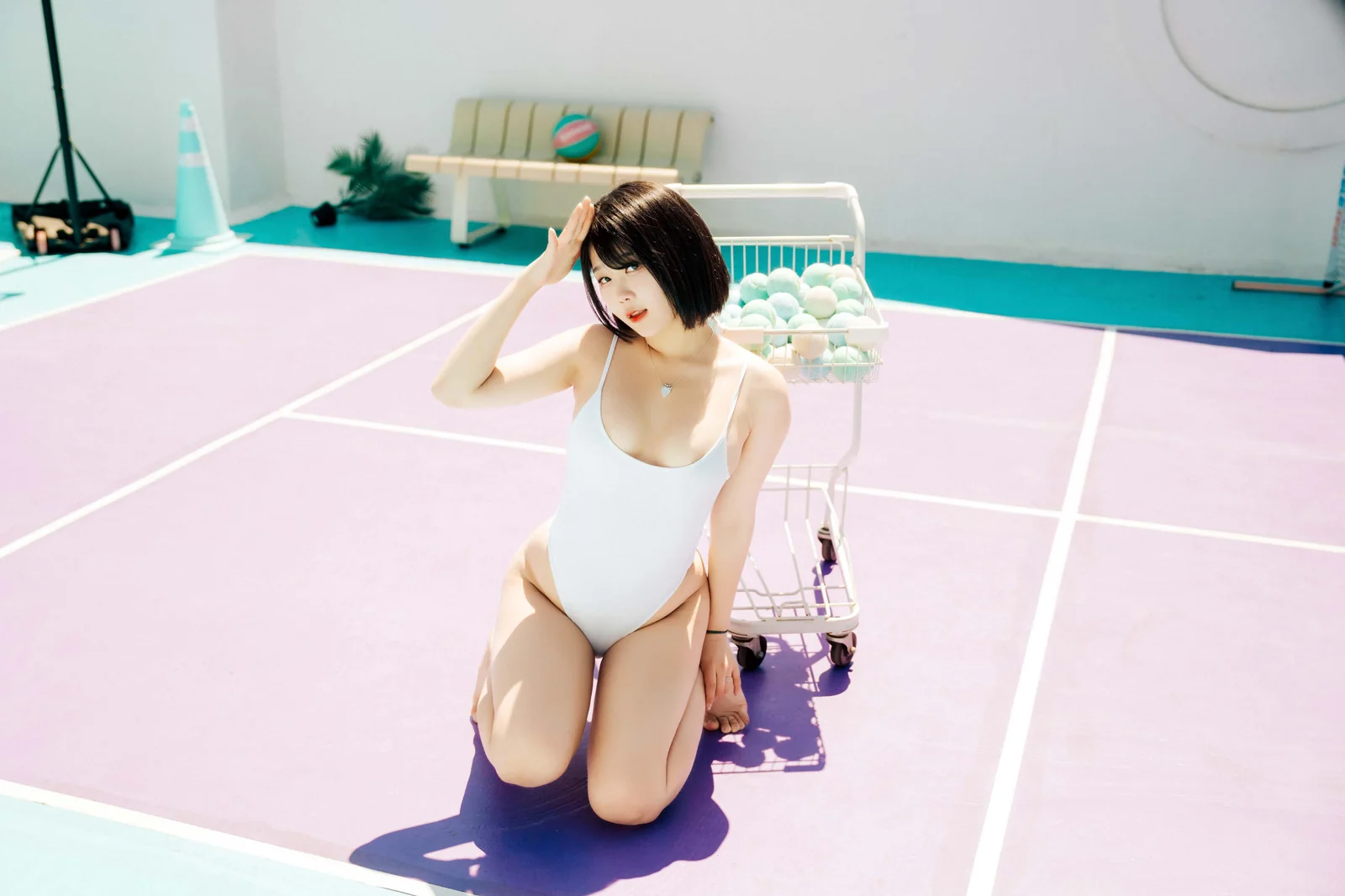 Loozy - Zia - Racket Girl [80P-1.03GB]