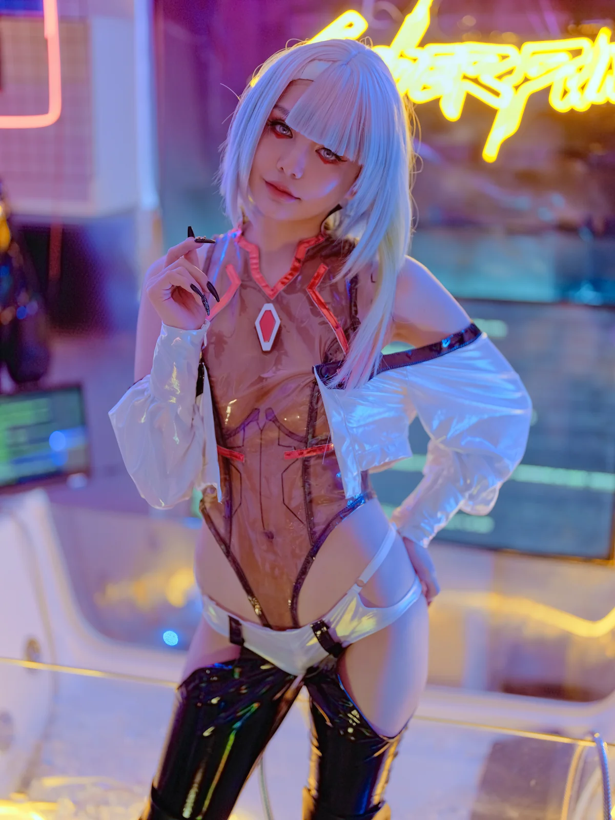 Joyce - Lucy (Cyberpunk Edgerunners) [51P-666MB]