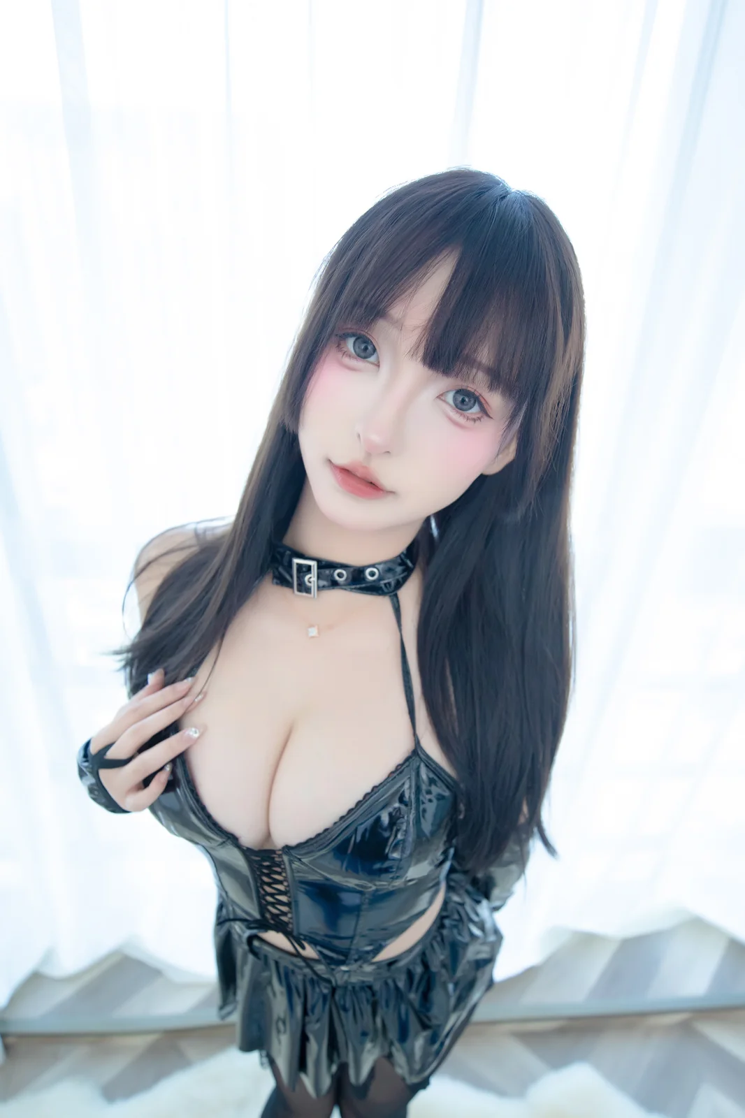 神楽坂真冬 - 美脚调教 75P2V [75P2V-331MB]