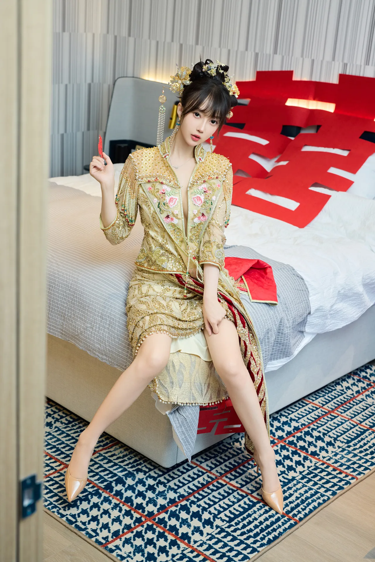 玥儿玥er – 喜庆婚纱 [84P-1.43GB]