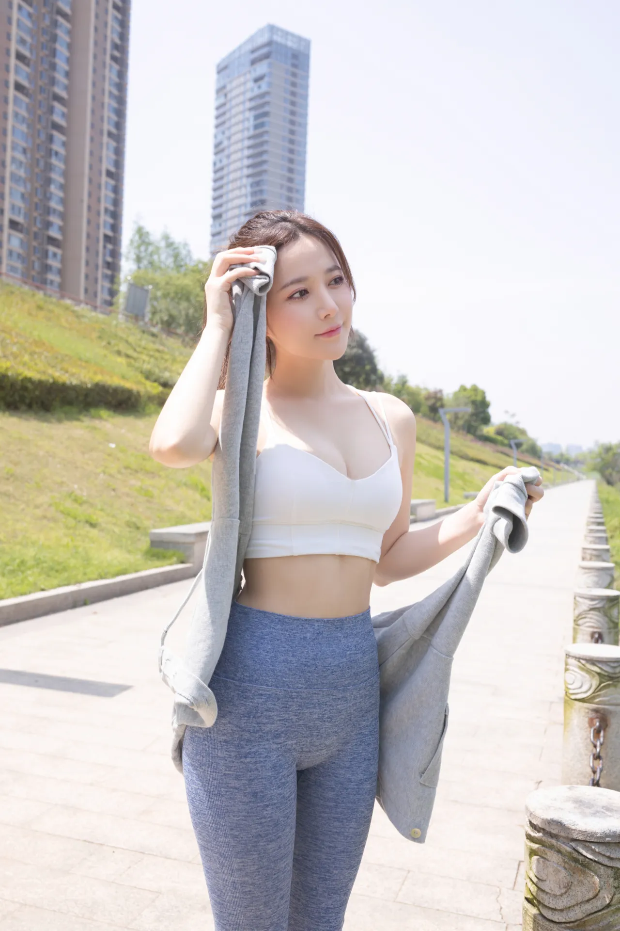鱼子酱Fish - 瑜伽服 [78P-399MB]