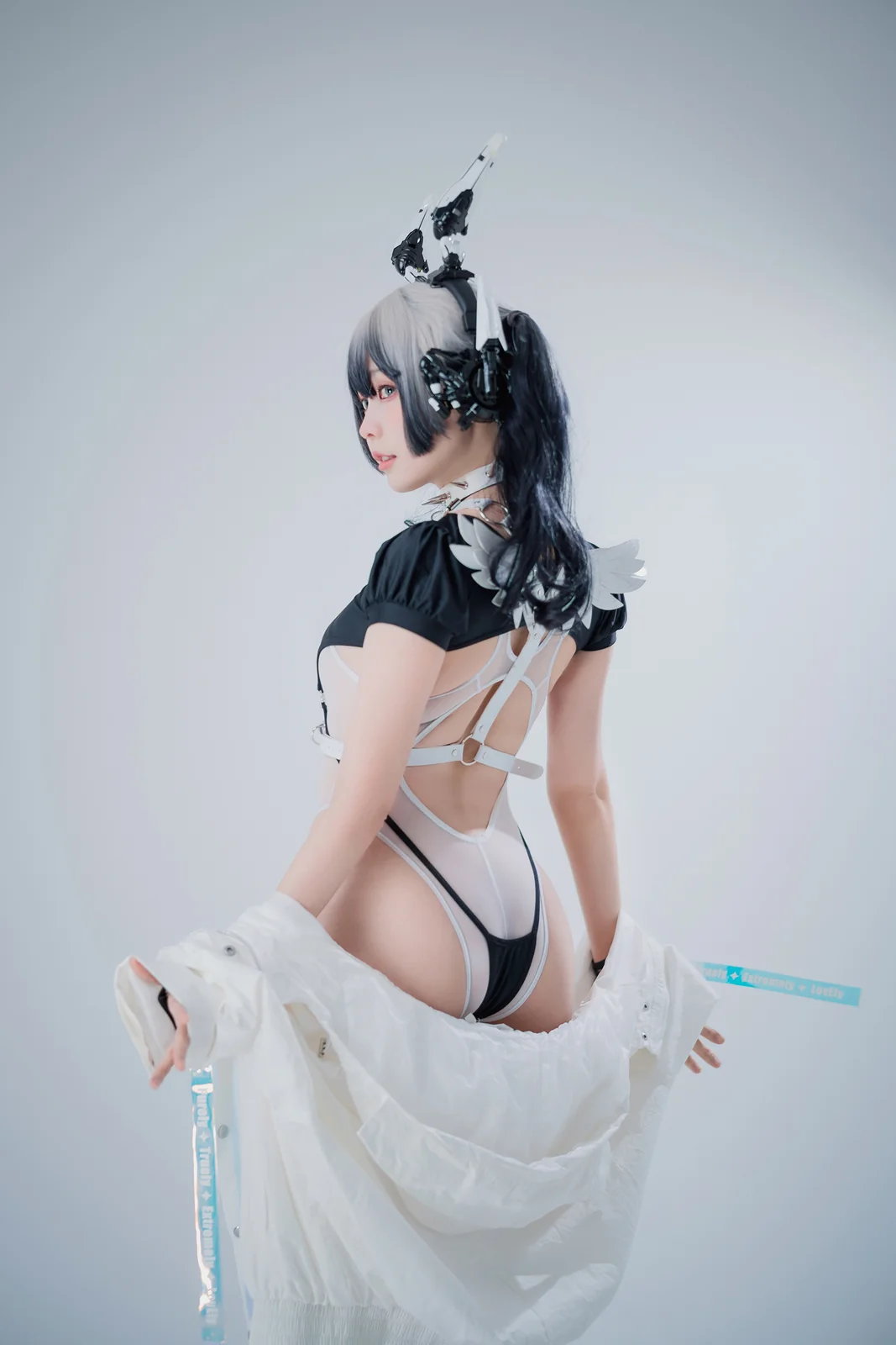ElyEE子 - CyberGirl Blanche [42P1V-94MB]
