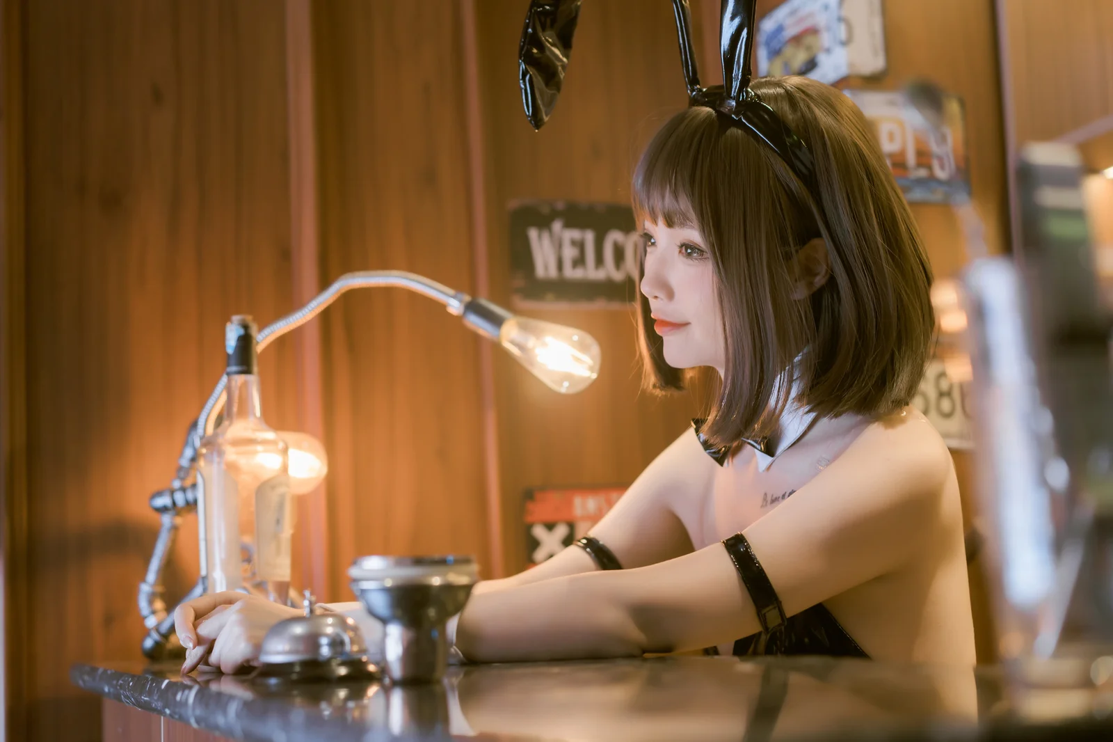 桃良阿宅 - 秘密交易 53P [54P-255MB]