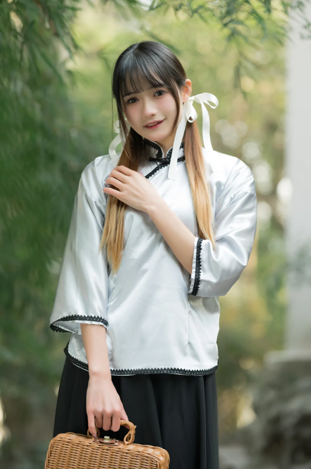 兔子Zzz不吃胡萝卜 - 碧玉 [22P-123MB]