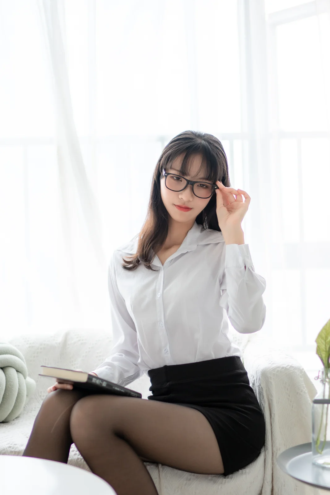 西瓜少女&茶籽ccz - 黑丝双人百合2 89P5V [90P5V-519MB]