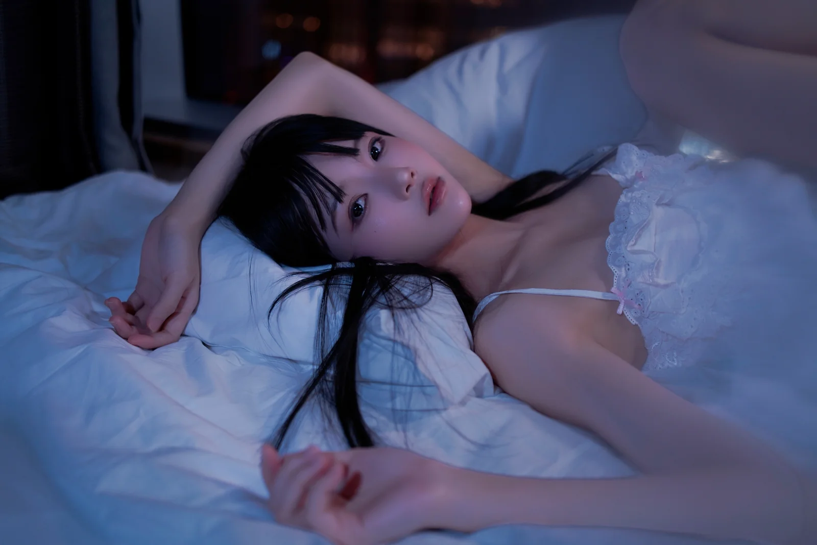 桜桃喵 - 小月光 45P [46P-123MB]