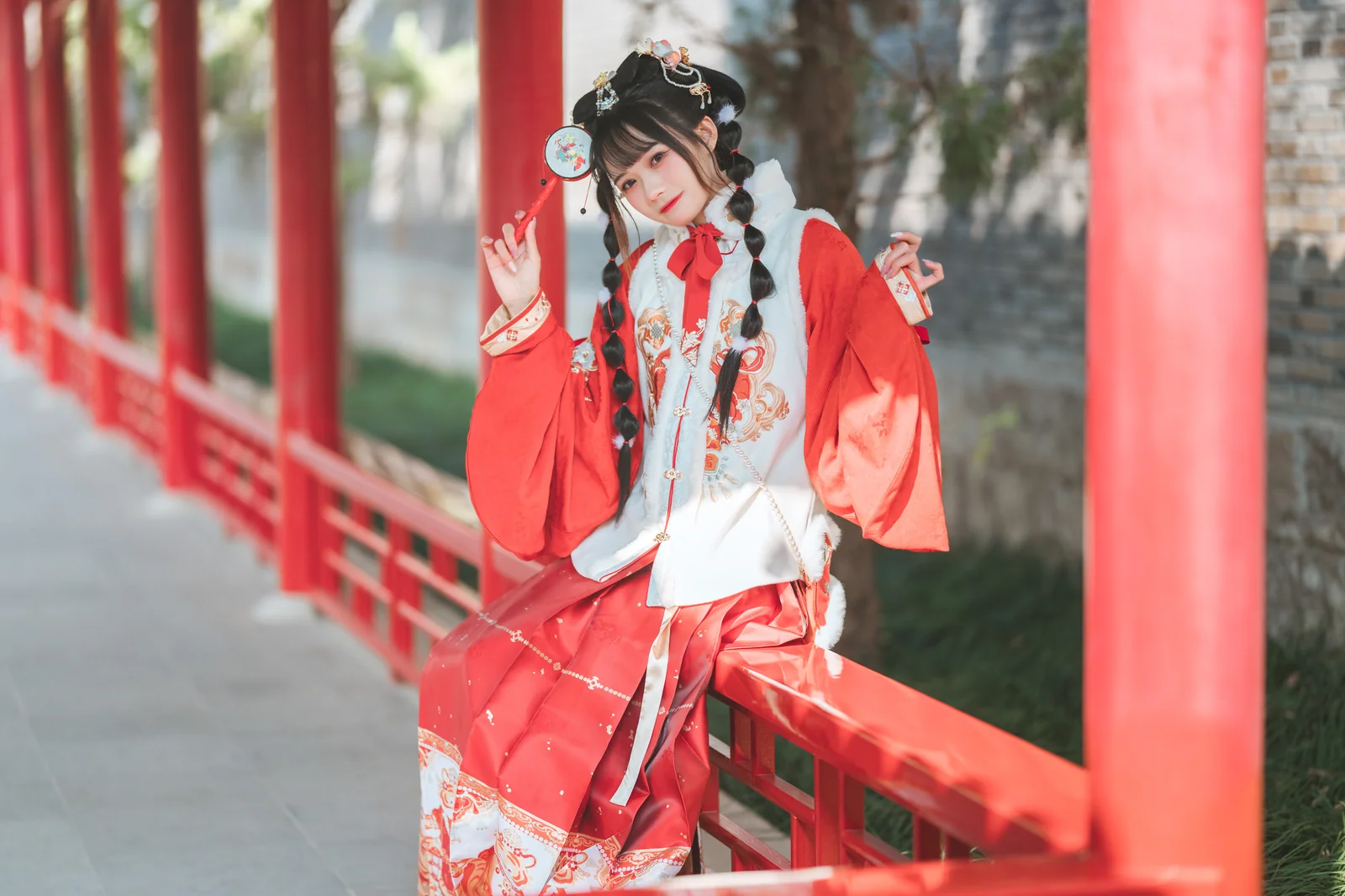兔子Zzz不吃胡萝卜 - 可爱新年 [26P-299MB]
