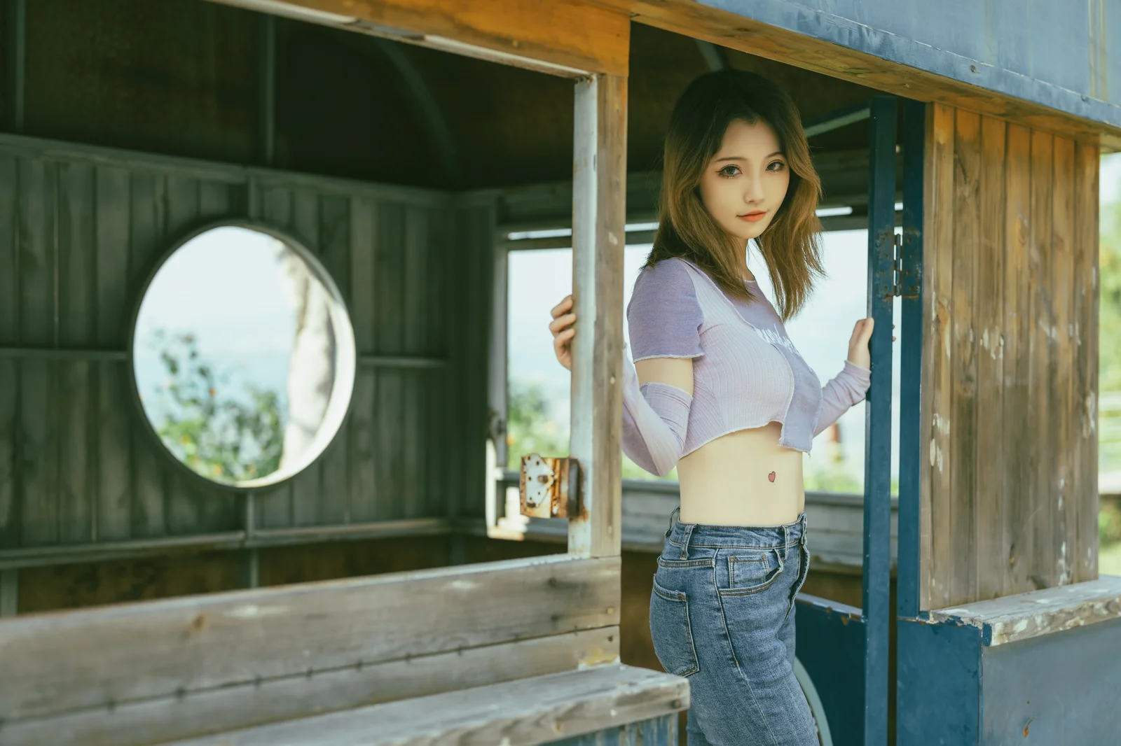 桃良阿宅 – 游玩 9P [9P-75MB]