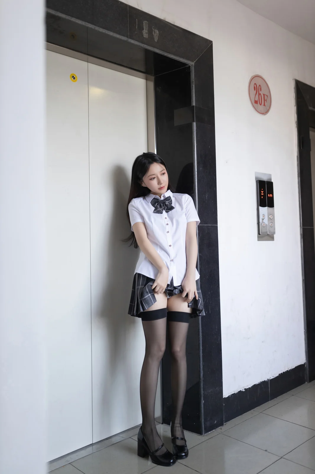 鱼子酱Fish - 碎衬衫 88P [88P-800MB]